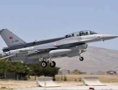 Συνελήφθη ο πιλότος του F‑16 που προστάτευε το αεροπλάνο του Ερντογάν στο πραξικόπημα